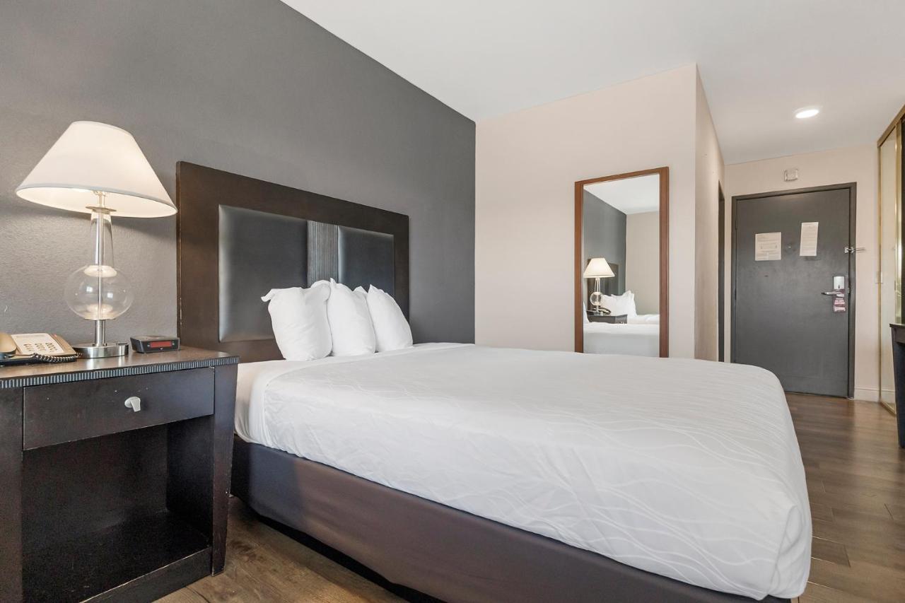 Sutter Inn Yuba City Eksteriør billede