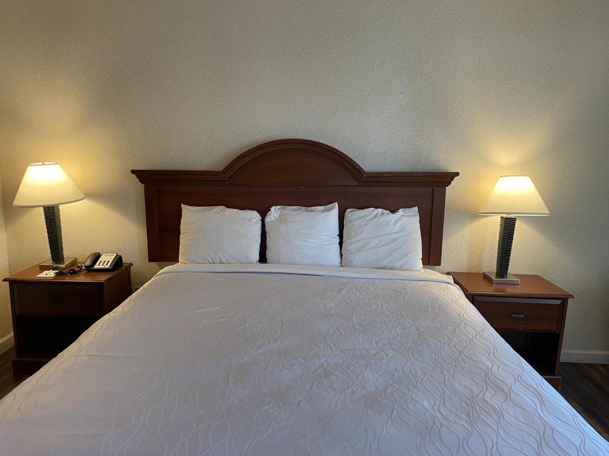 Sutter Inn Yuba City Eksteriør billede